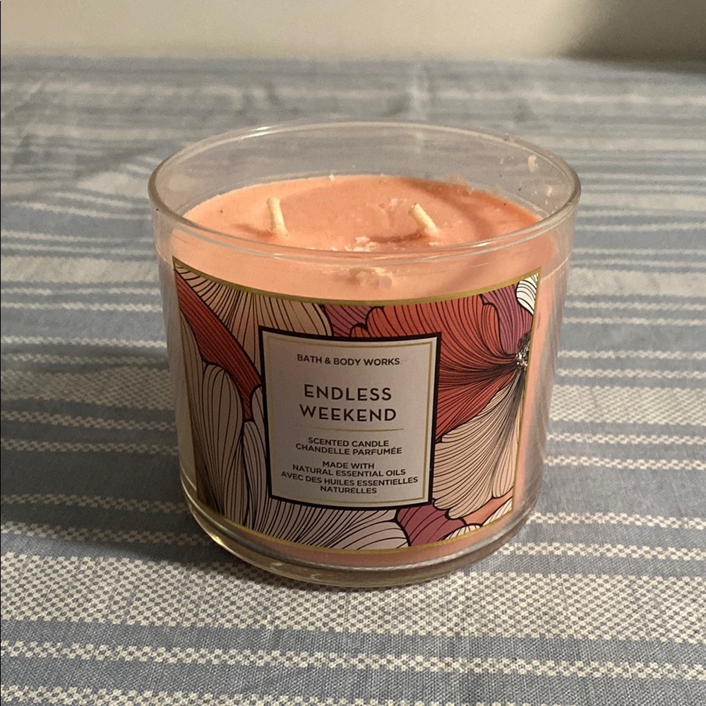 Bath and body works candle